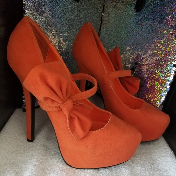 Wild Rose orange heels with bow - Picture 3 of 5